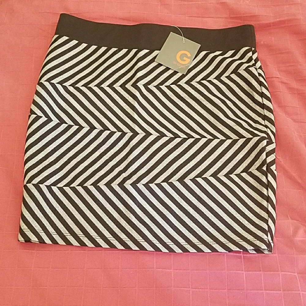 G BY GUESS skirt